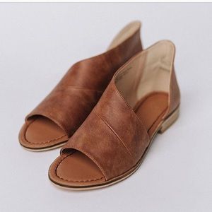 Cognac Wrap Flat Sandal